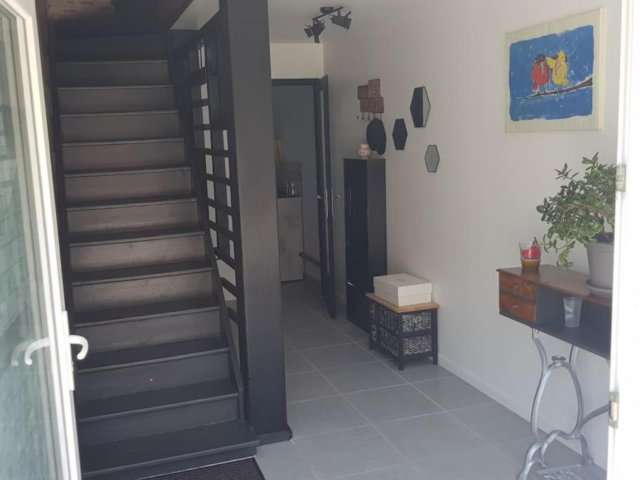 Petite Maison Type Loft En Plein Bourg D'Ambazac Exterior foto