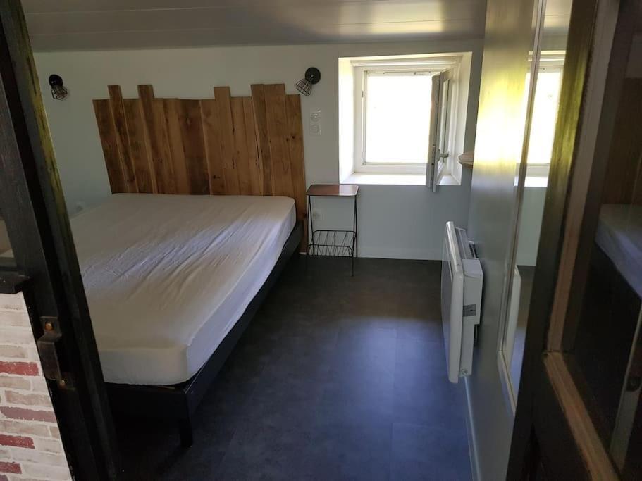 Petite Maison Type Loft En Plein Bourg D'Ambazac Exterior foto